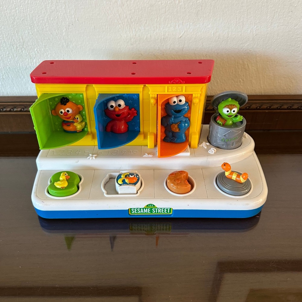 Sesame Street Busy Poppin Pals Toy Elmo Cookie Monster Ernie Oscar the Grouch